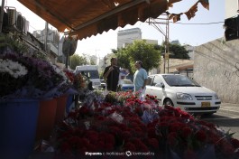 Рынок Кармель в Тель-Авиве - можно и цветы купить.