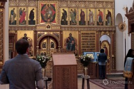 Иконостас в Храме Всех святых в земле Российской просиявших.
